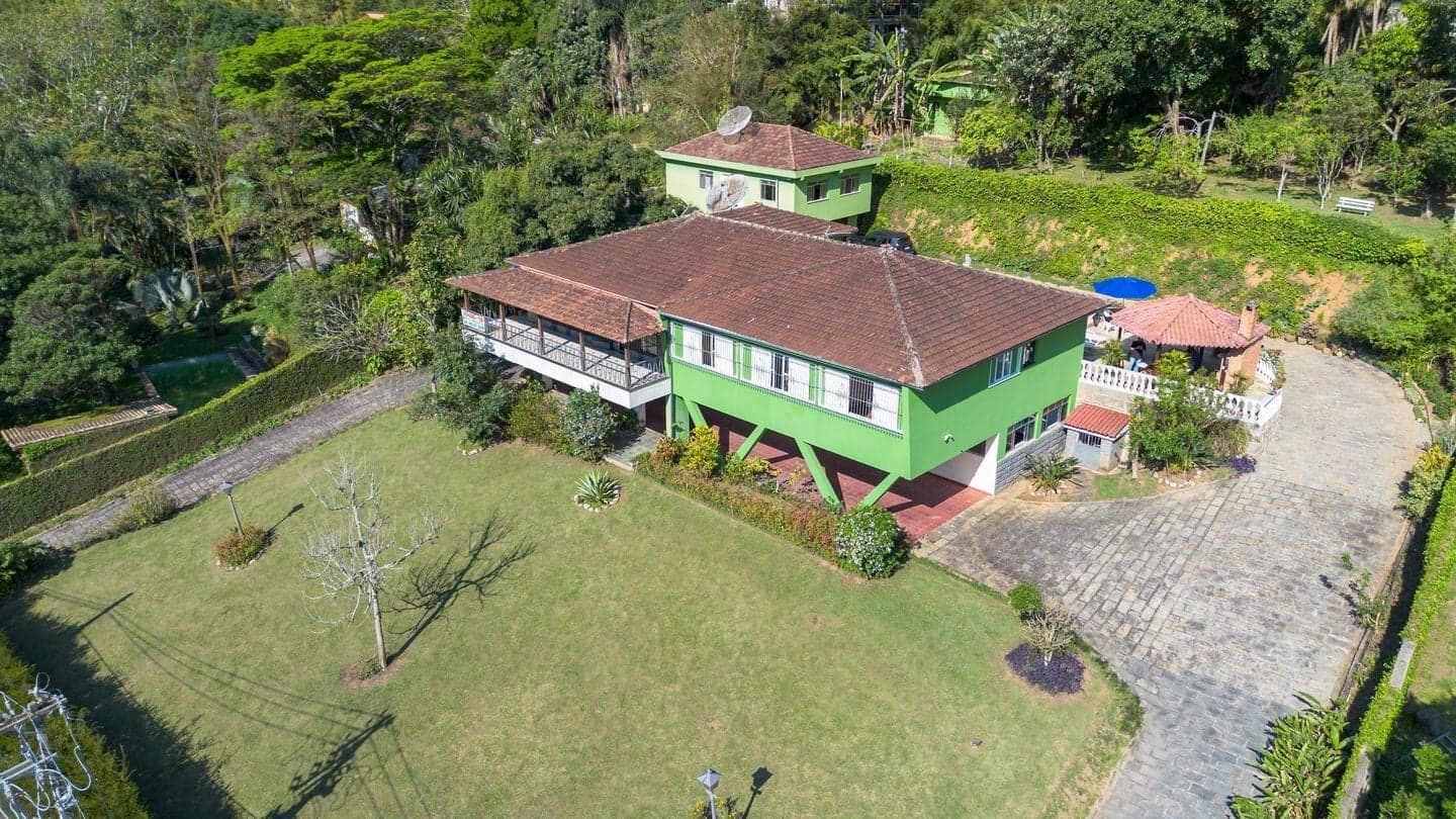 Excelente oportunidade no bairro Samambaia, Petrópolis-RJ!